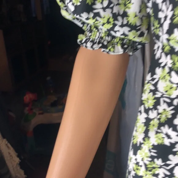 Vero Moda Floral print dress. Size M - Picture 5 of 5